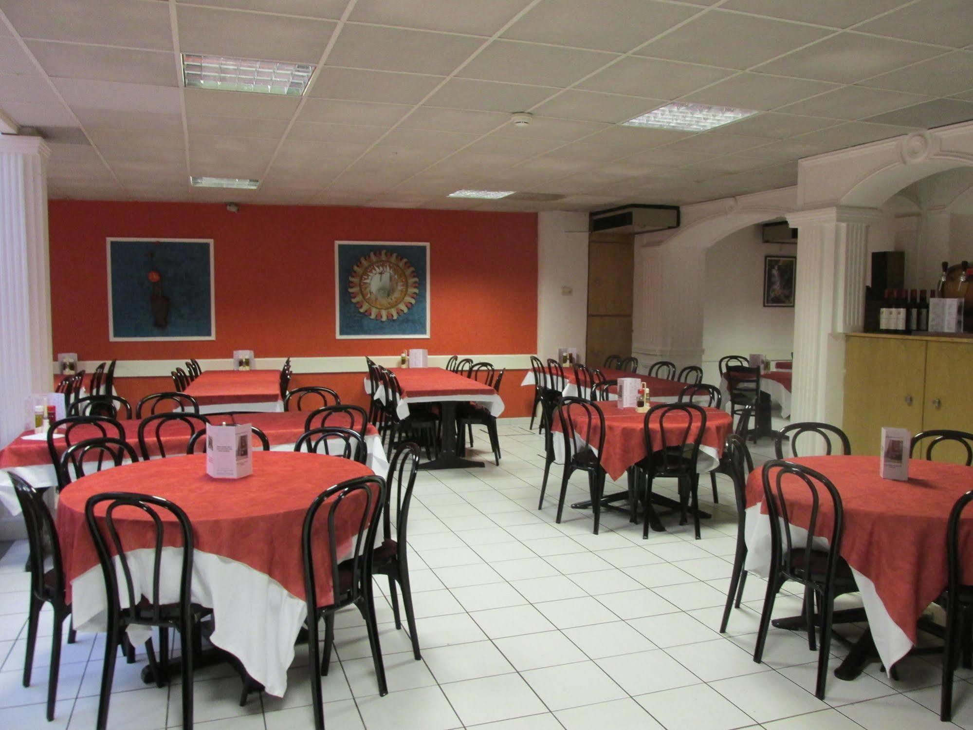 Hotel Estival Arriel Lourdes Luaran gambar